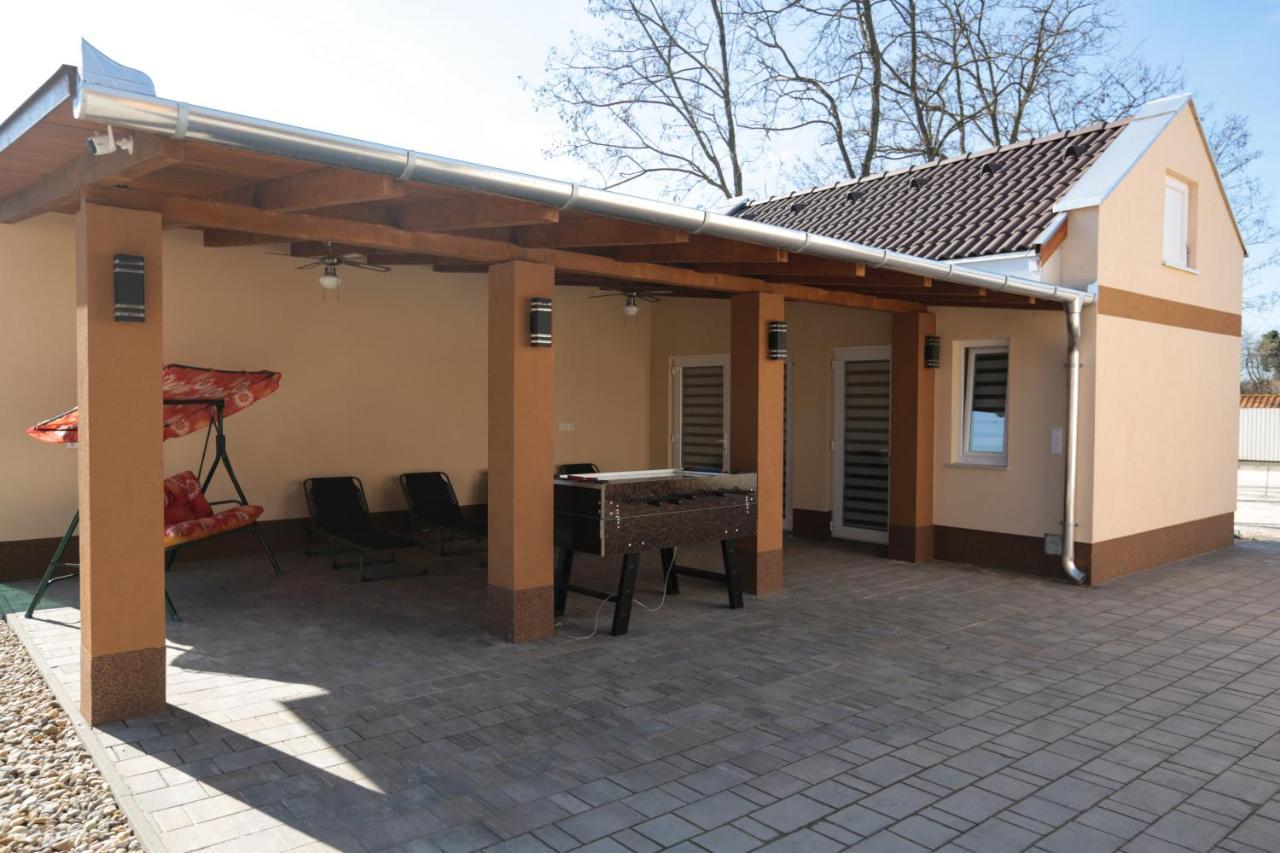 Marko Vendeghaz Appartement Kiskoros